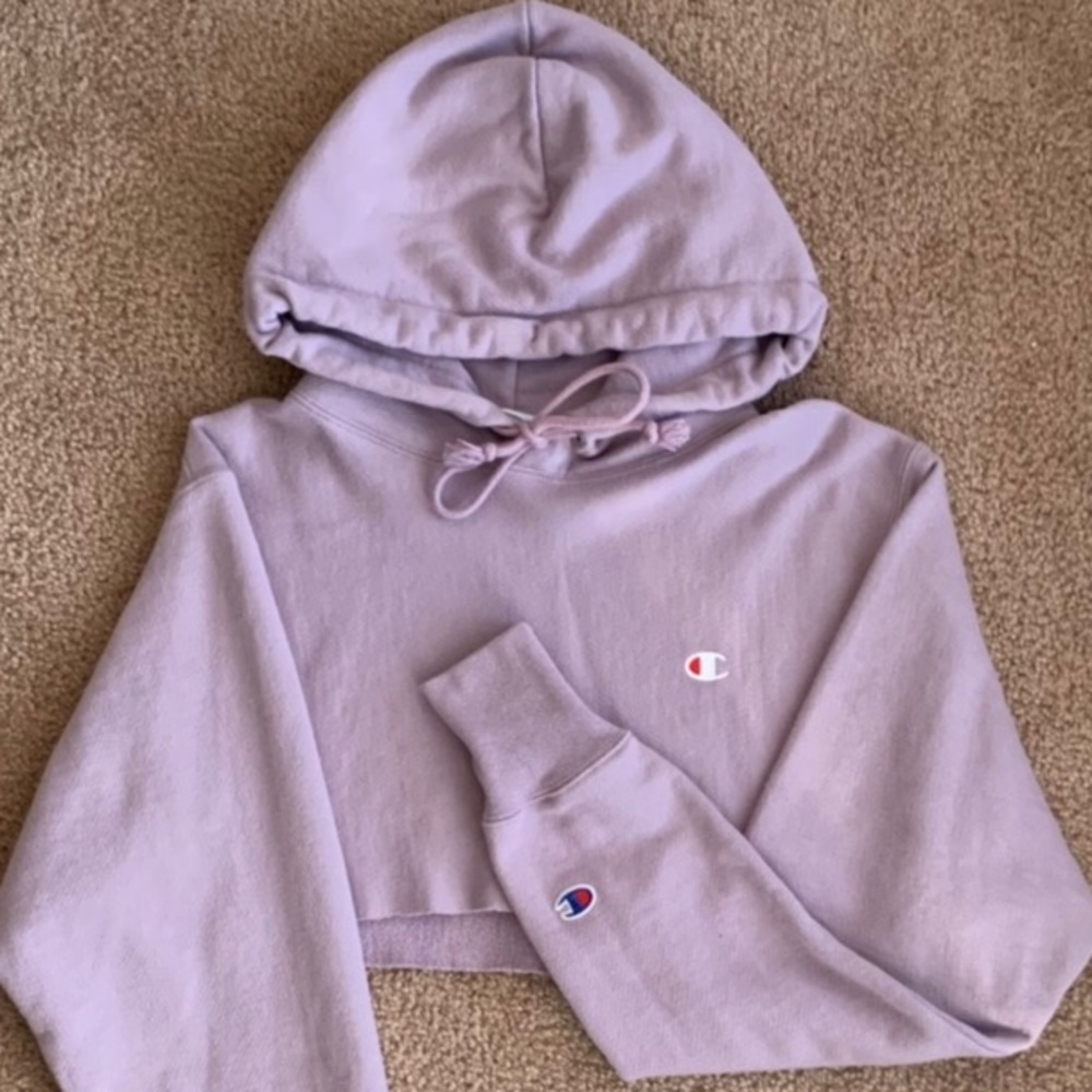 Champion lavender cropped hoodie (MAKE OFFERS🤗) - Picture 3 of 4